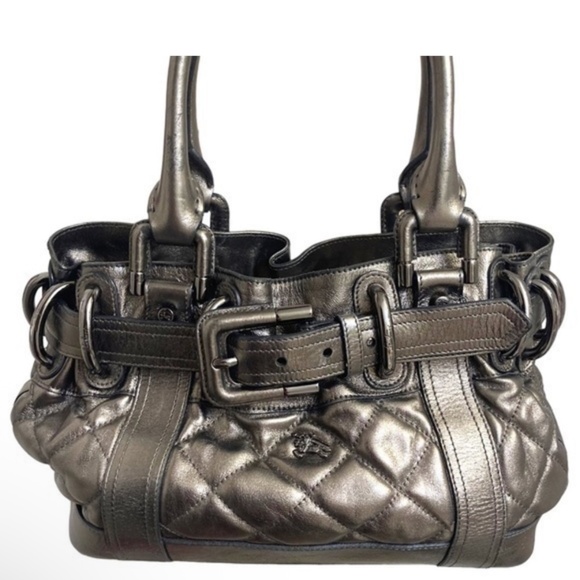Burberry Beaton silver quilted bag - Picture 1 of 15